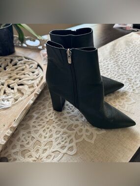 Marc Fisher Black Pointed Toe Leather Ankle Booties with Side Zip